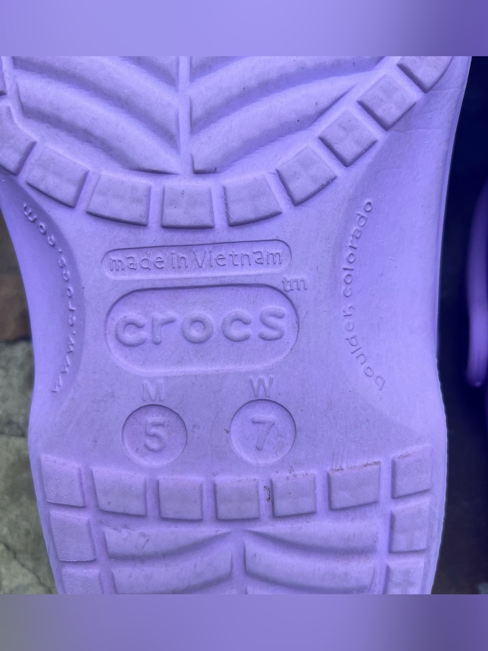 CROCS Women’s Size 7 Kids Fuzz-Lined Clog in Lavender Purple - Picture 6 of 6